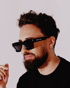 Black Future | Gafas de sol Future negras en modelo